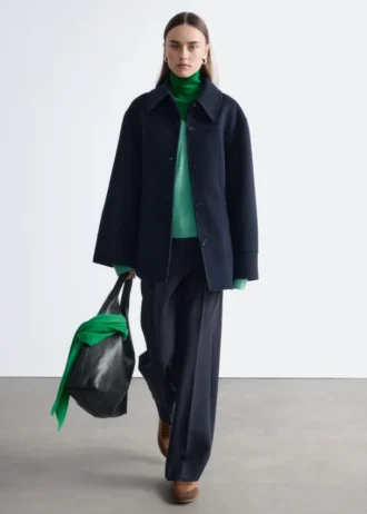 Taillierte Wolljacke