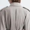 Trenchcoat aus Baumwoll-Woll-Mischung mit Bindegürtel