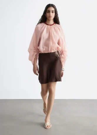 Voluminöse Bluse mit Bindedetails